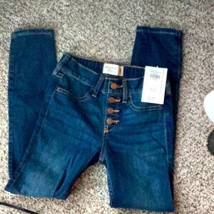 Abercrombie Kids, high rise jeggings.                 7/8 long